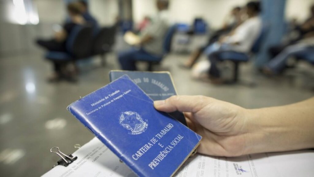 Carteiras de Trabalho voltam a ser emitidas em Três Barras