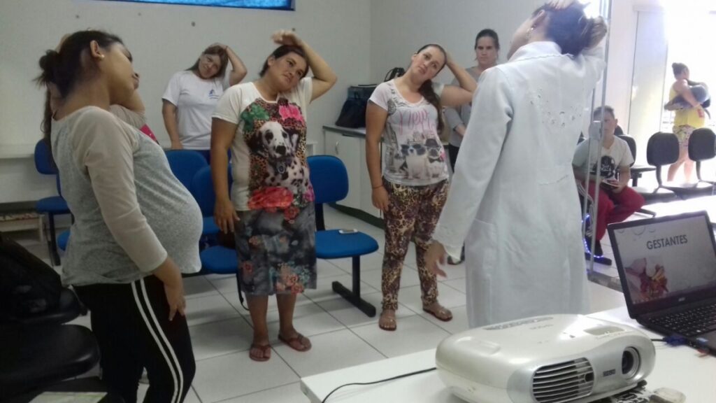 Atendimentos e palestras marcam as atividades no Posto Azul