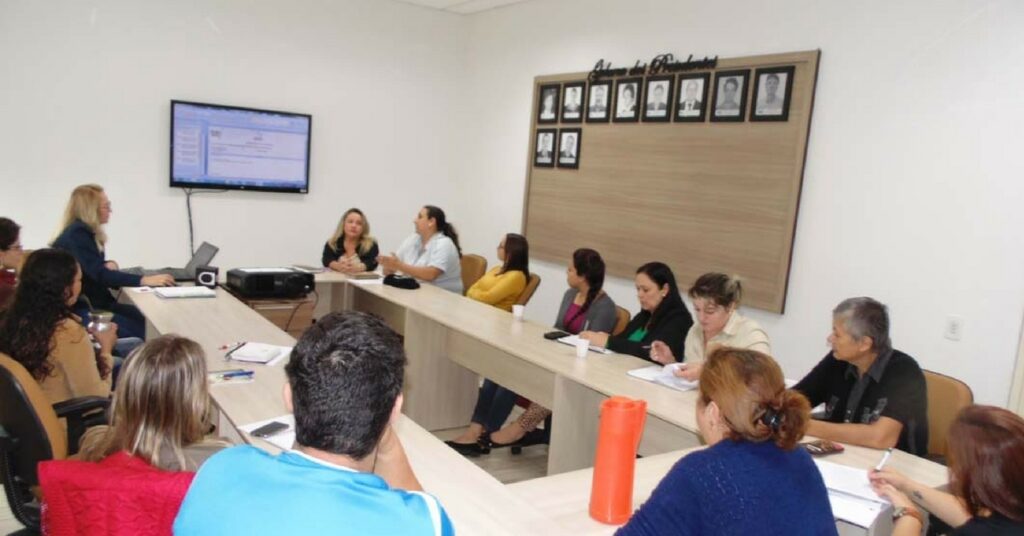 Conselheira tutelar será secretária no Colegiado de Direitos da Criança e Adolescente