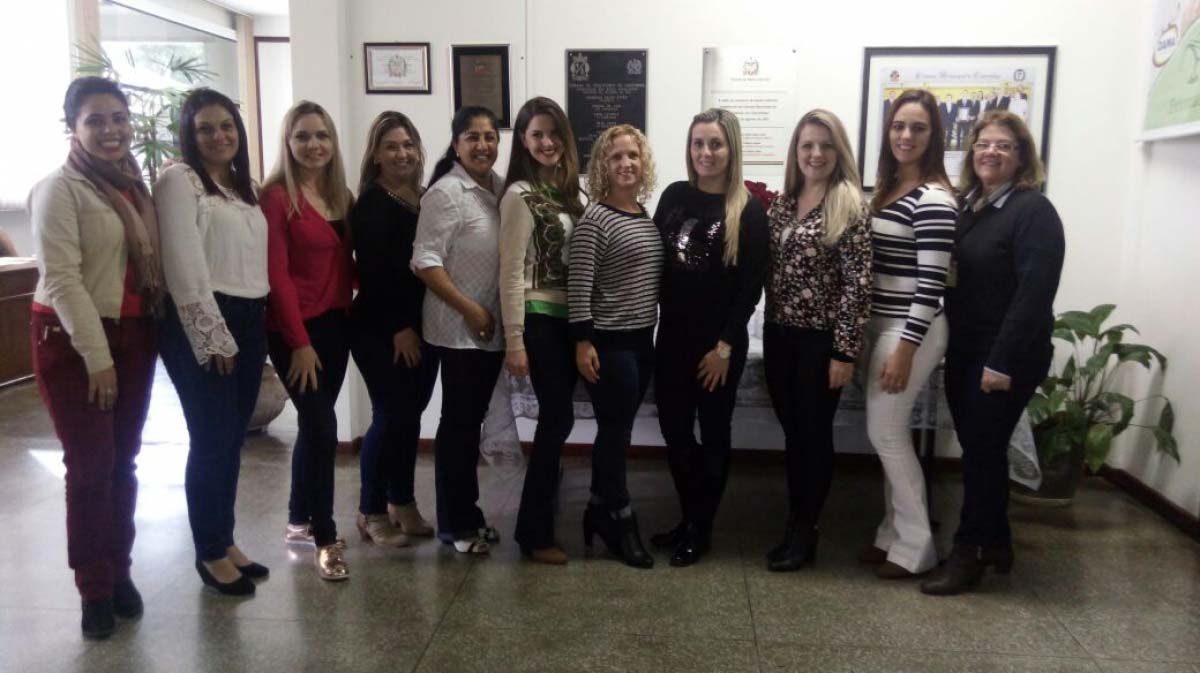 Servidoras municipais participam da 1ª Conferência Regional de Saúde das Mulheres