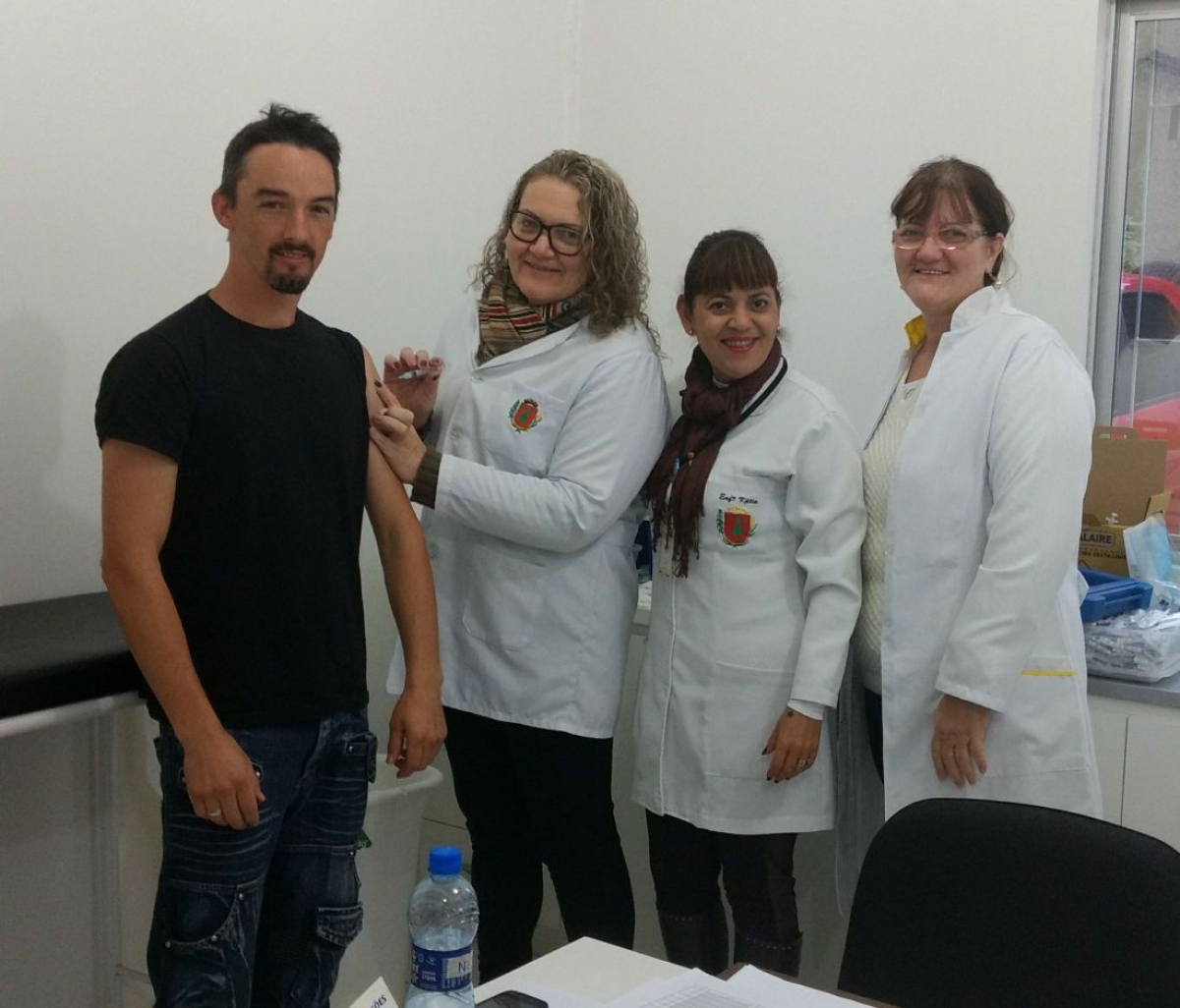 Três Barras supera a meta de vacinação contra a gripe