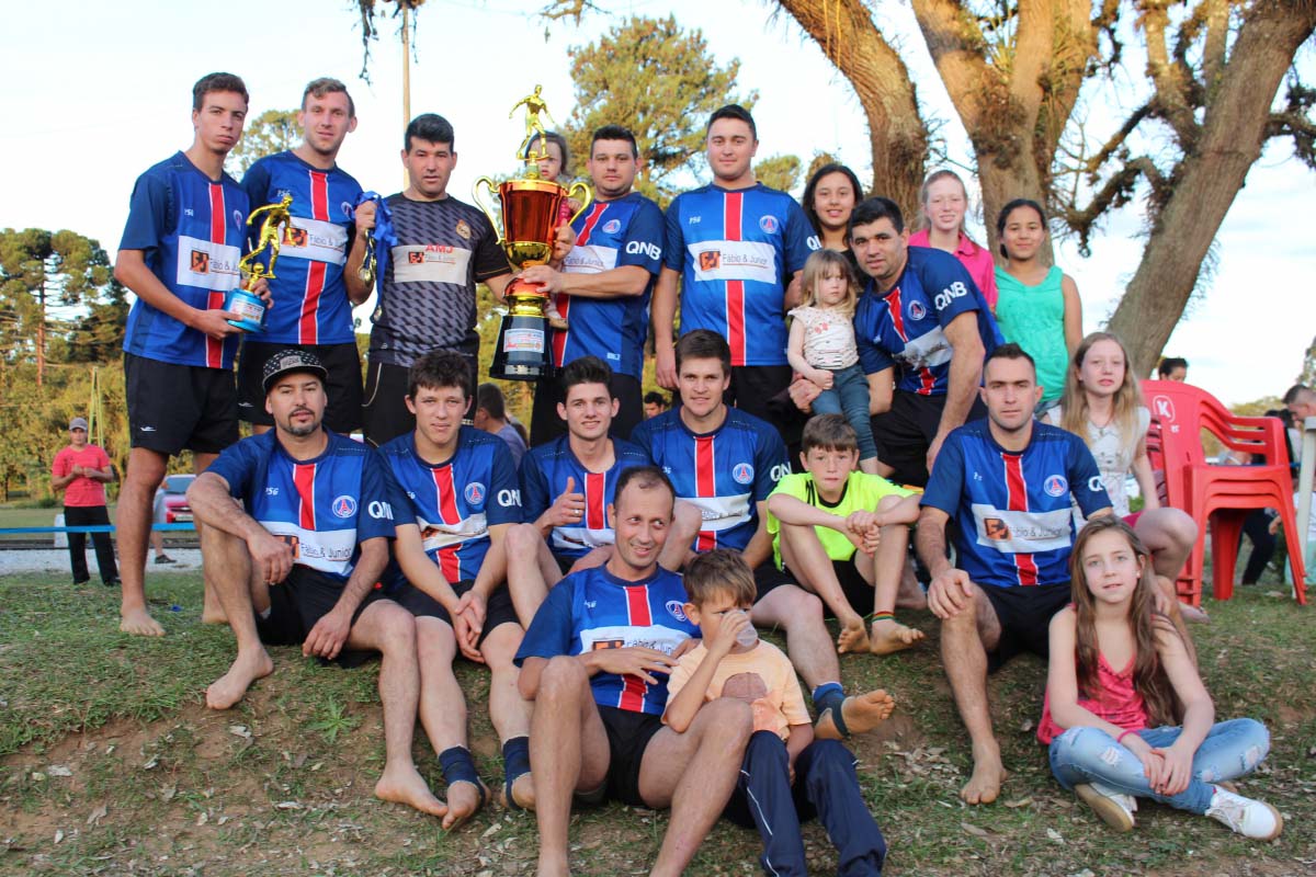 Amigos do Jonko vencem e conquistam o Campeonato de Futebol de Areia em Três Barras