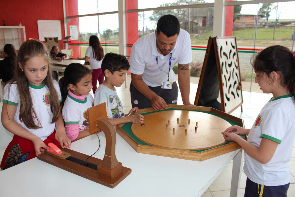 Projeto Sesc Móvel é desenvolvido junto a estudantes de Três Barras