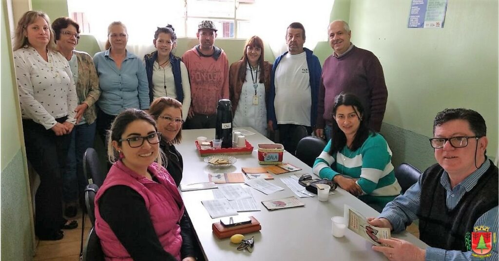 Vigilância Epidemiológica promove encontro para alertar sobre os riscos do tabagismo