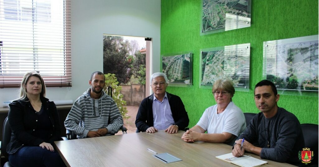 Shimoguiri recebe representantes de associação de moradores