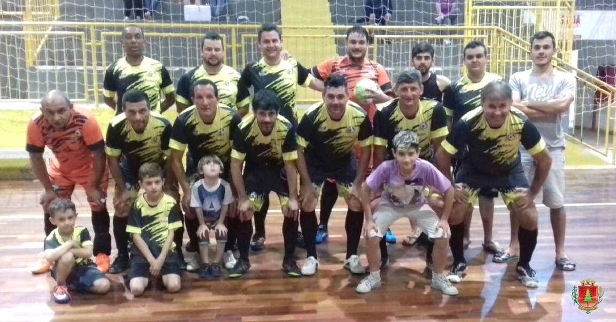Feriado teve jogos pelo Futsal Feminino e Quarentinha