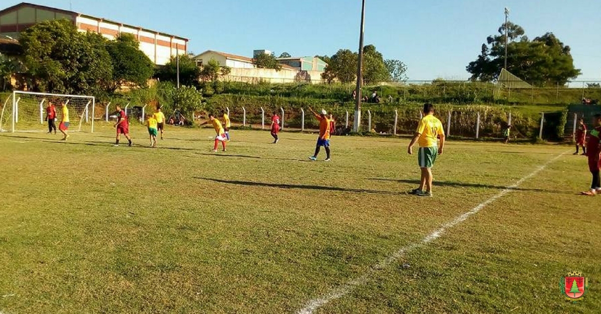 36 gols em seis partidas pelo Torneio de Futebol Suíço do CBCE