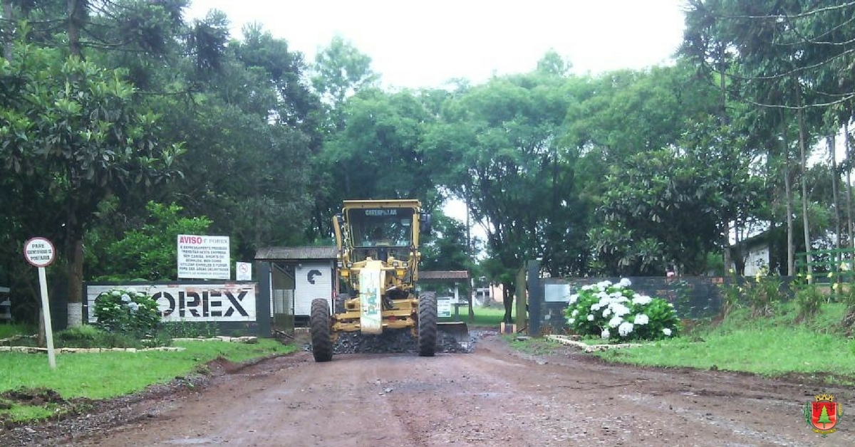Finalizada a recuperação em estrada da localidade da Campininha