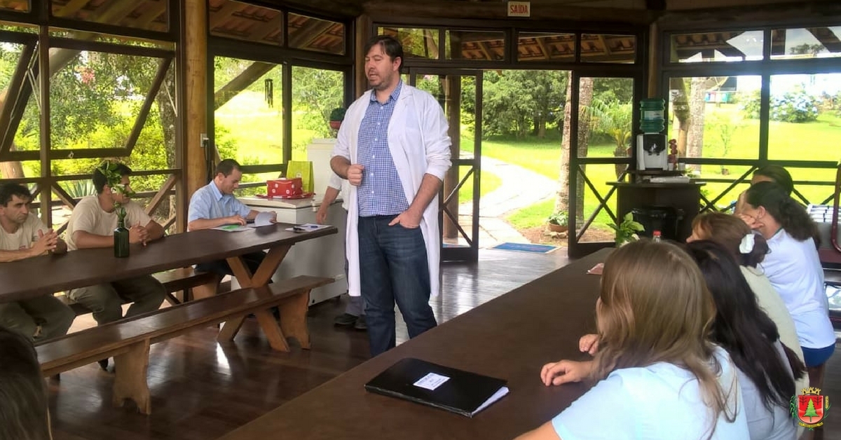 Palestras e testes rápidos marcam ações de equipe do ESF no interior