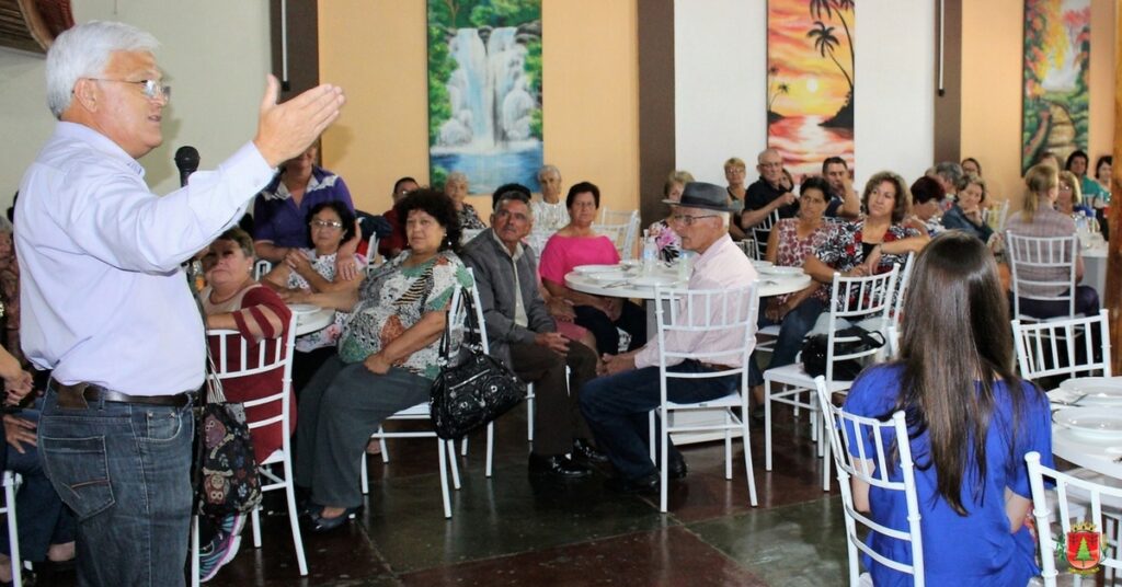 Confraternização encerra as atividades da Melhor Idade neste ano
