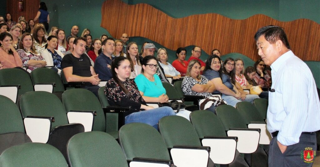 Educação antecipa escolha de vagas e informa calendário de retorno das férias