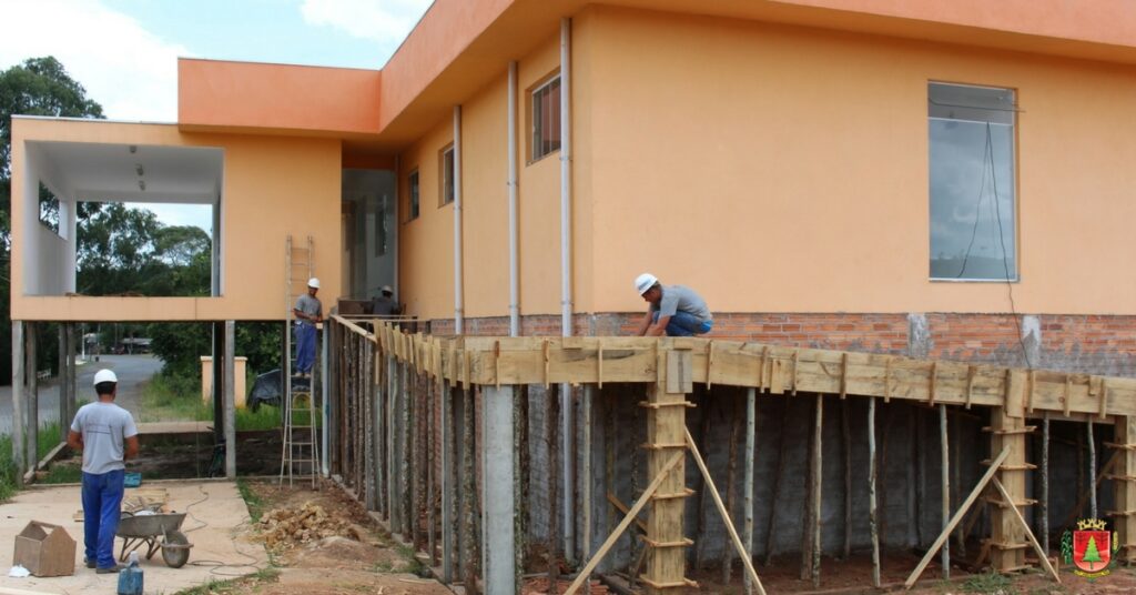 Projetada para o segundo andar, unidade de saúde ganha rampa de acesso