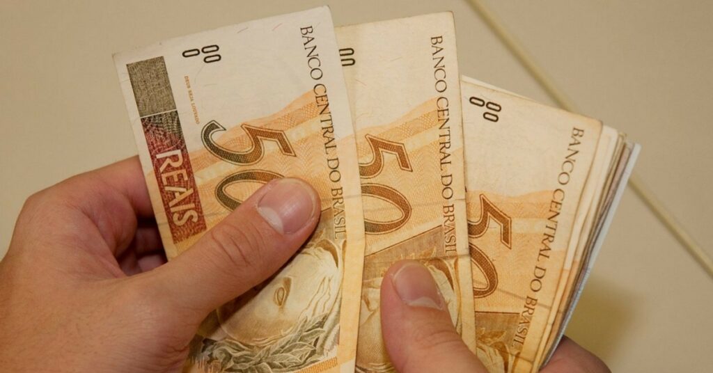 Salário dos servidores será depositado no dia 30 de janeiro