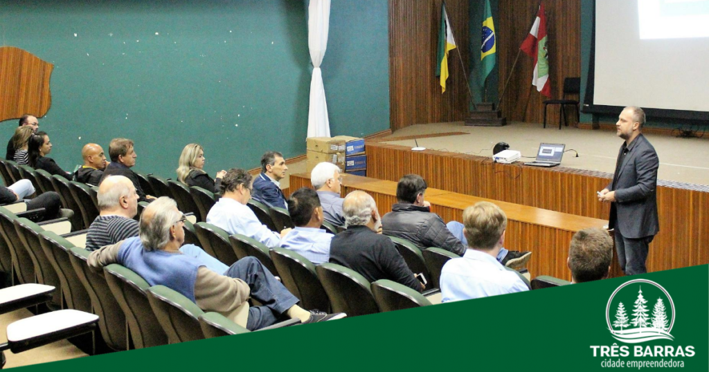 Elaboração do Pedem é debatida durante reunião com lideranças do município