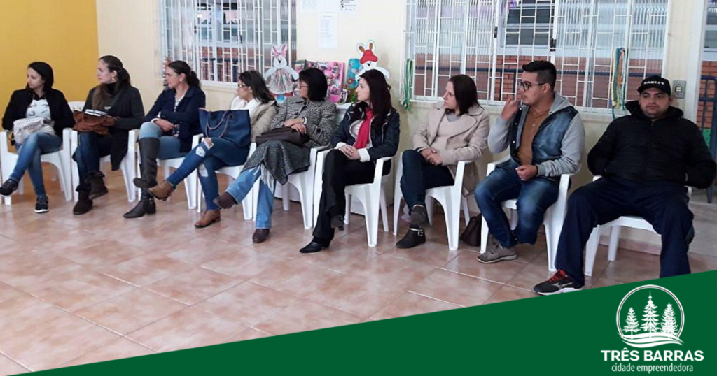 Caps de Três Barras sedia encontro regional da rede de saúde mental