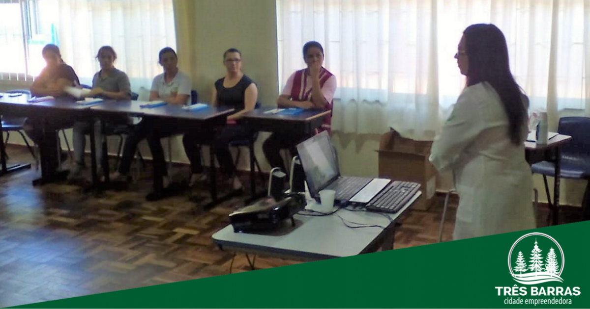 Capacitação reúne merendeiras das unidades escolares da rede municipal