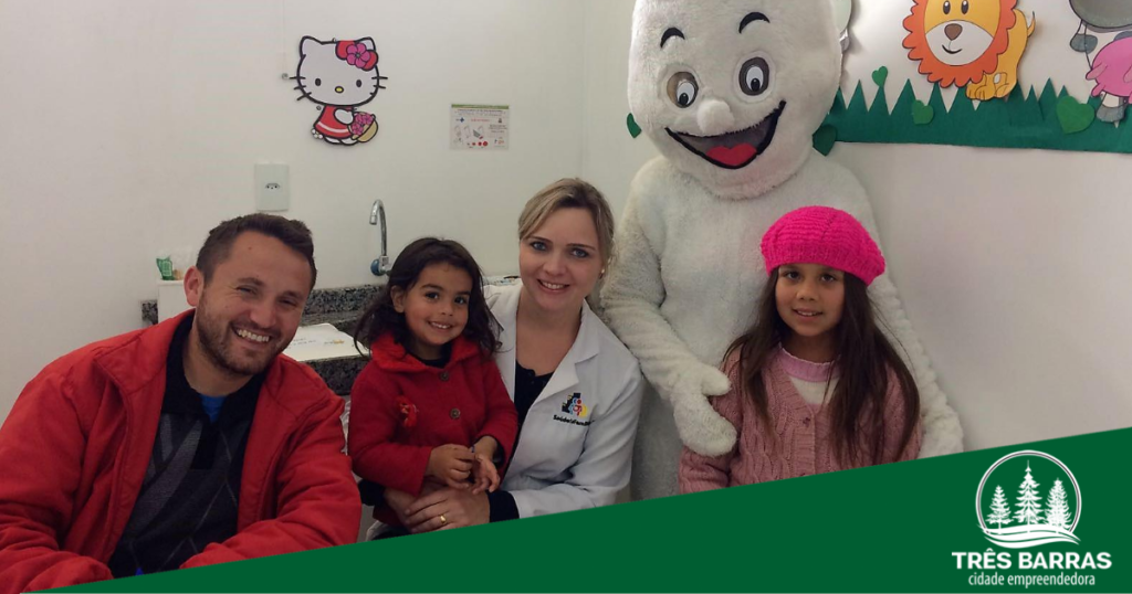 Posto Amarelo realiza palestra para diabéticos e pesagem e vacinação do público infantil