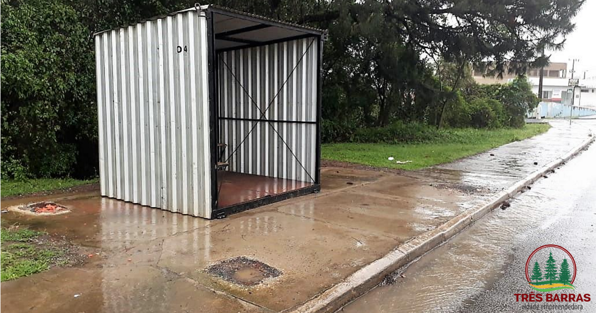 Instalado abrigo provisório no ponto próximo a ponte sobre o Rio Barra Grande; Nova estrutura será montada em até 20 dias