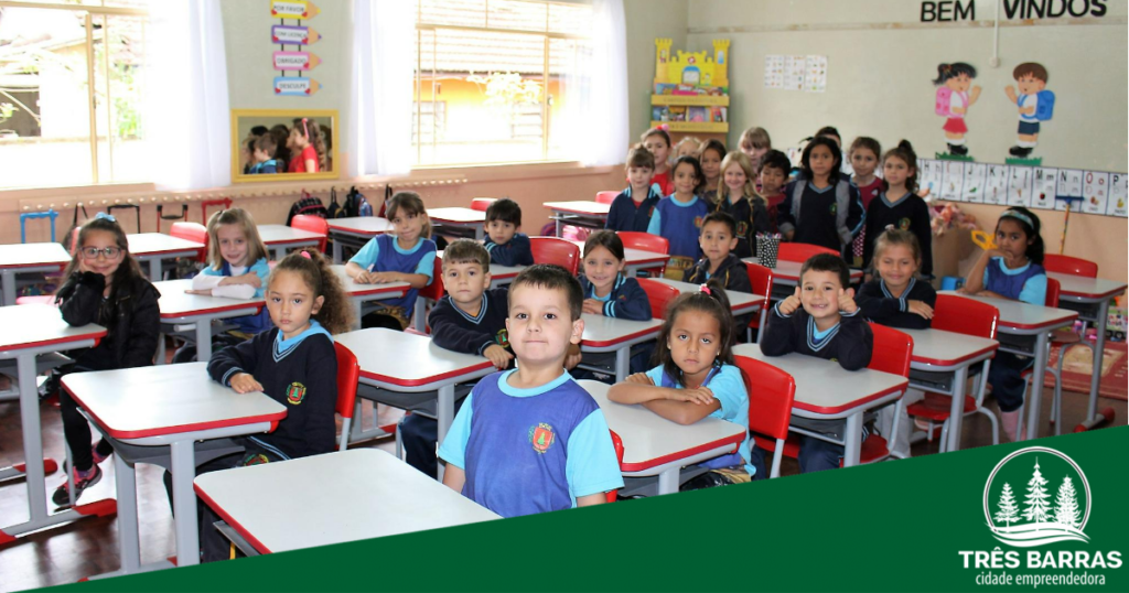 Rematrículas e matrículas na rede municipal de ensino acontecem em novembro