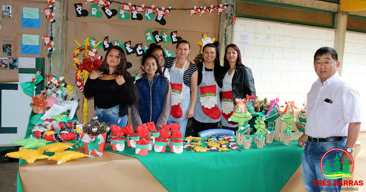 Exposição na escola João Pacheco de Miranda Lima fecha a semana da 1ª Feira do JEPP