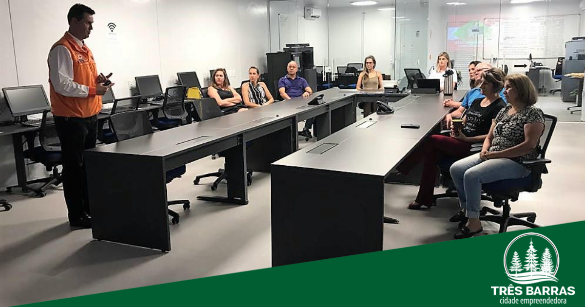 Voluntários da Defesa Civil encerram atividades do ano com capacitação na regional do Cigerd