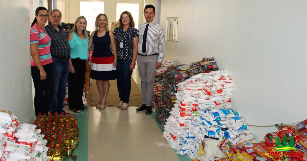 Prefeitura faz a entrega de 3.547 unidades de alimentos arrecadadas durante a Expo Três Barras