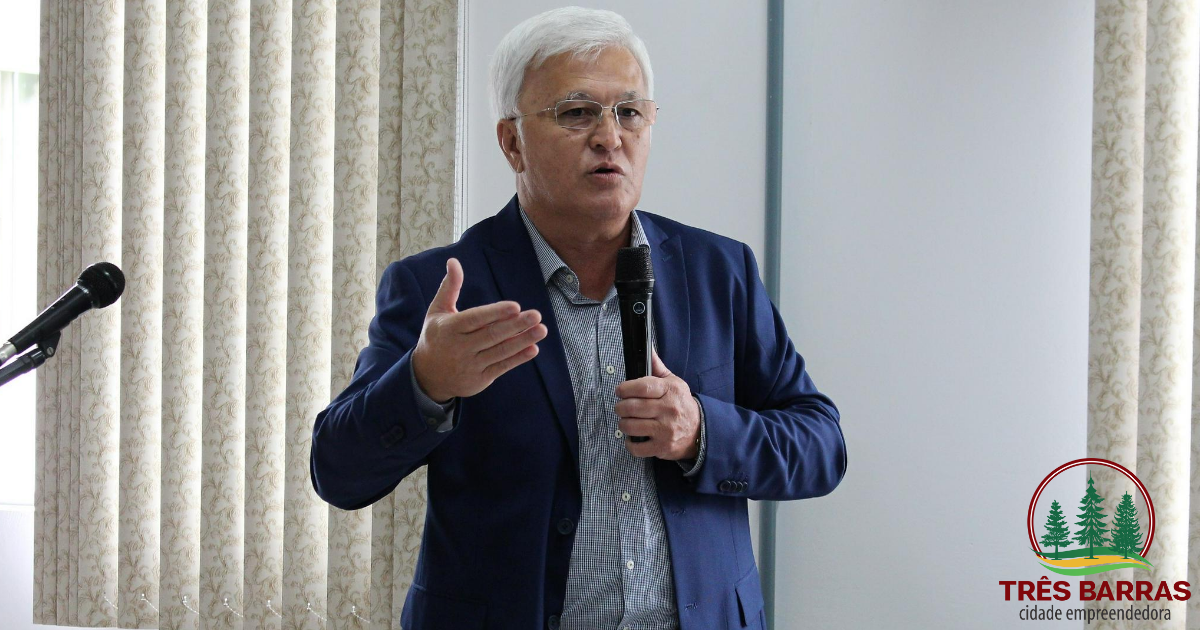 Shimoguiri anuncia equiparação dos salários dos professores ao piso nacional e outras garantias à categoria