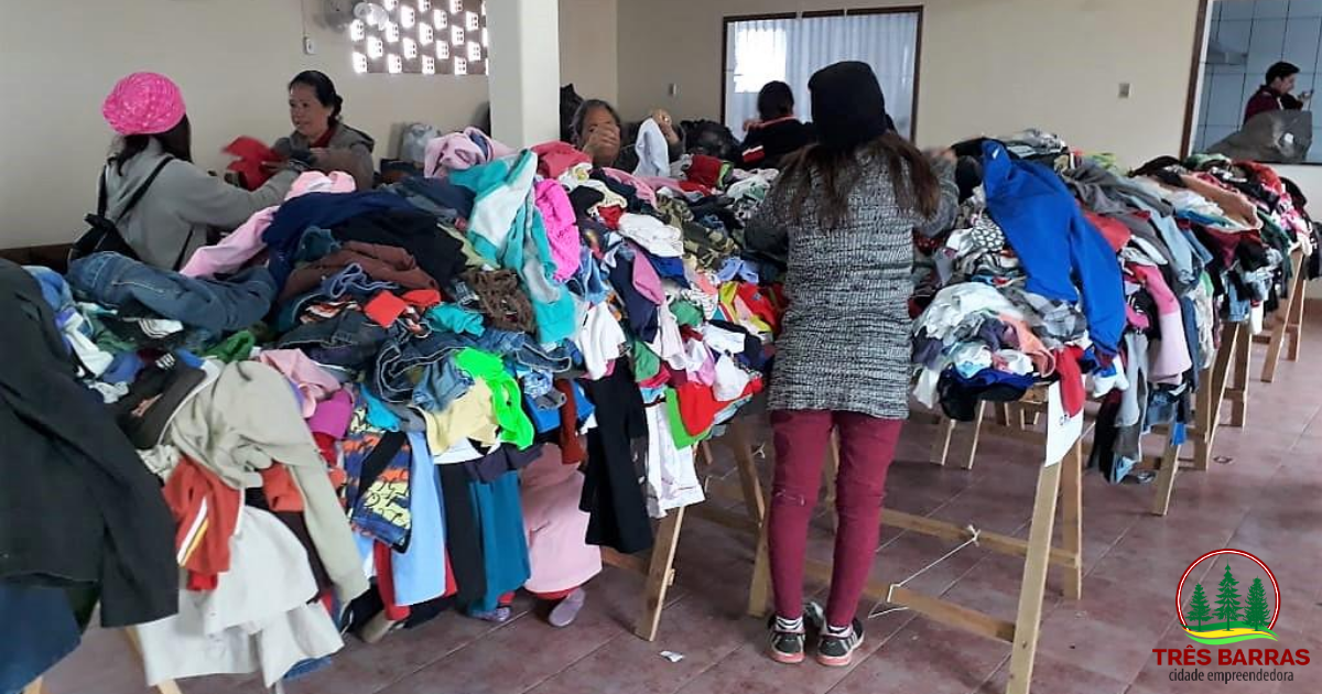 Campanha do Agasalho já arrecadou quase 10 mil peças; distribuição começou pelo São Cristóvão