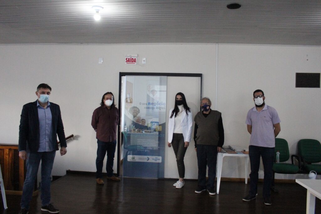 TRÊS BARRAS LANÇA PROGRAMA CIDADE EMPREENDEDORA EM PARCERIA COM SEBRAE