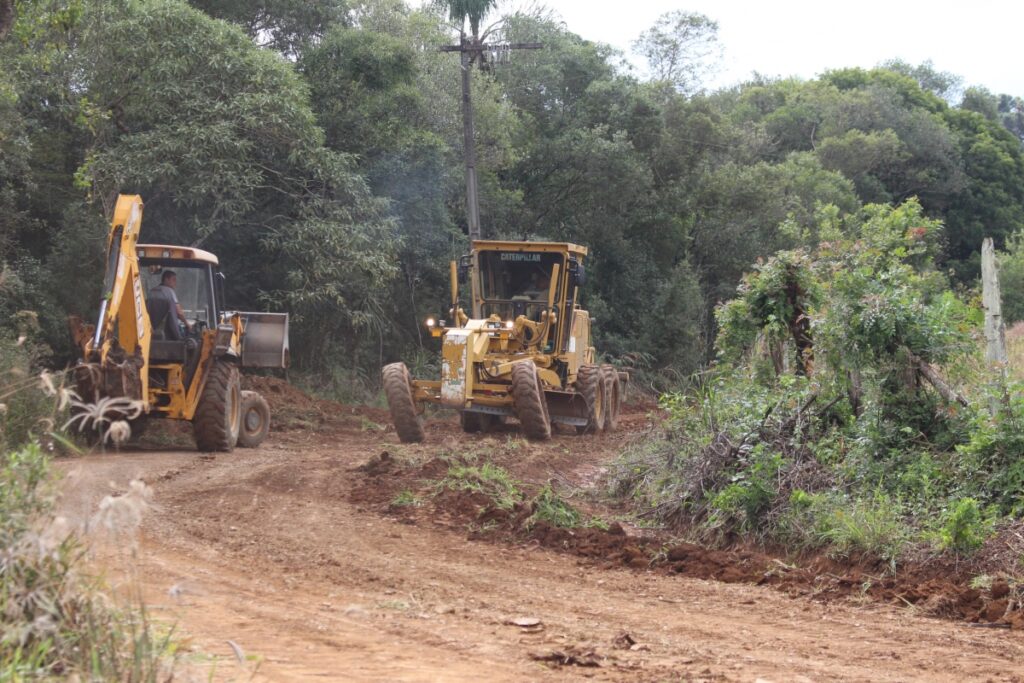 TRÊS BARRAS: LOCALIDADE DO TIGRE RECEBE REPAROS E MELHORIAS DURANTE A SEMANA