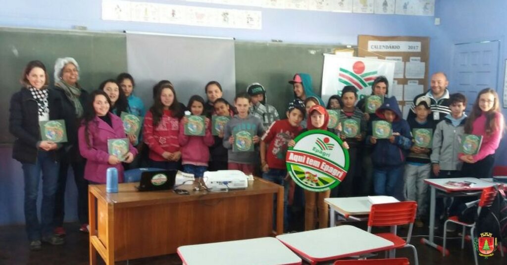 Profissionais da Cidasc e Epagri ministram palestras na escola Francisco Rocha