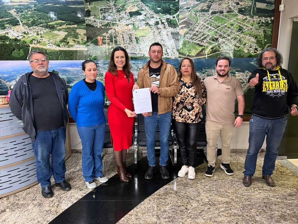 Deputada Ana Paula Lima (PT) destina R0 mil para saúde e causa animal em Três Barras Deputada Ana Paula Lima (PT) destina R0 mil para saúde e causa animal em Três Barras