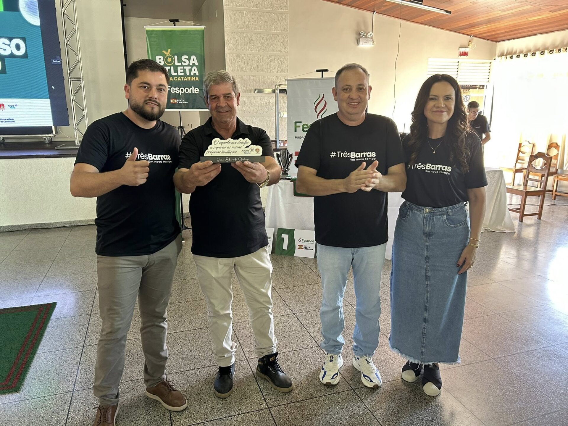 Três Barras Sedia 1º Congresso Esportivo do Planalto Norte com Presença de Estrelas do Futebol
