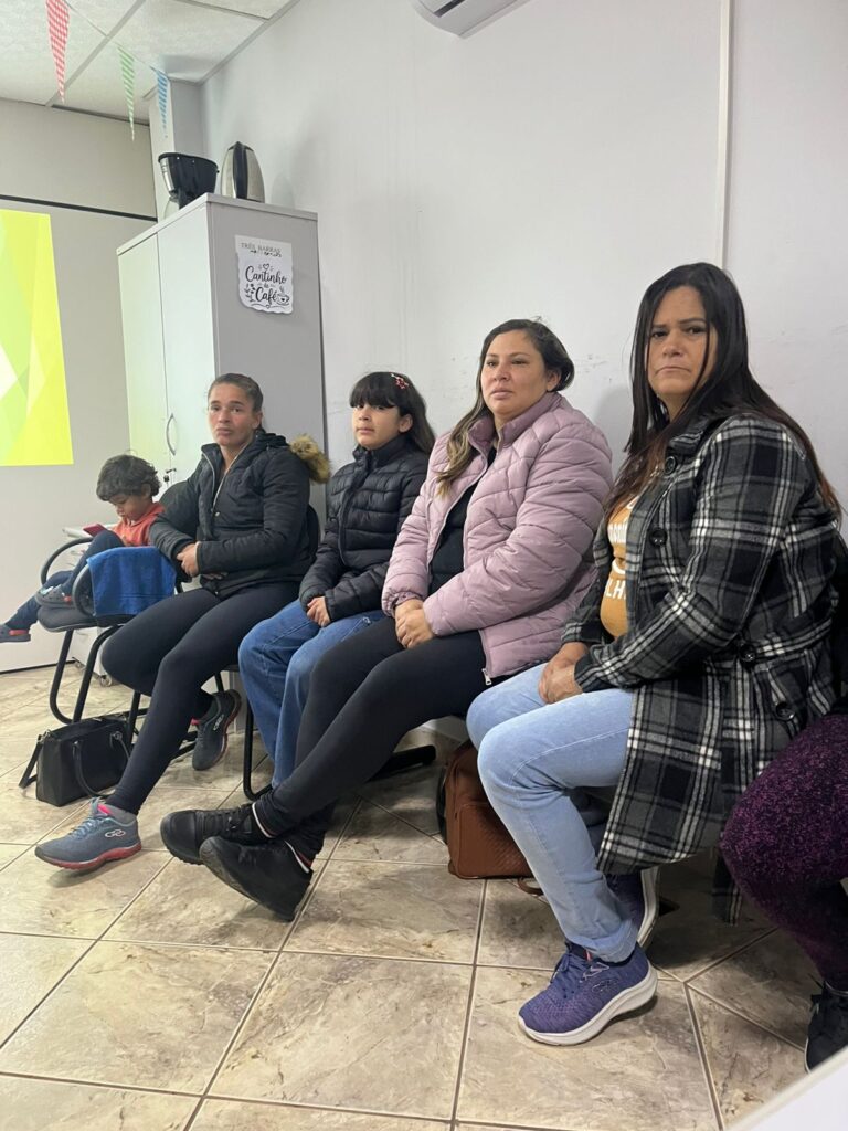 Famílias do Programa Lar Tresbarrense participam de Encontro sobre Preservação e Sustentabilidade Ambiental Famílias do Programa Lar Tresbarrense participam de Encontro sobre Preservação e Sustentabilidade Ambiental