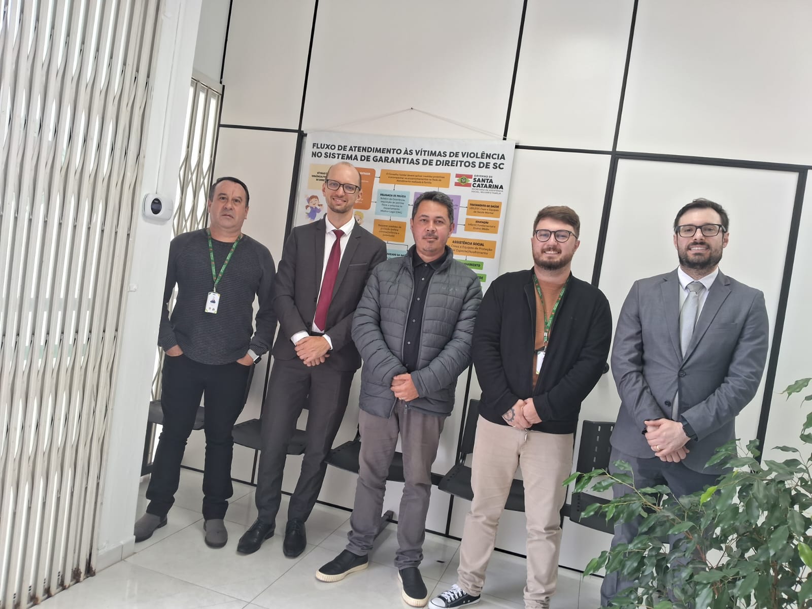 CREAS de Três Barras recebe visita da Promotoria de Justiça CREAS de Três Barras recebe visita da Promotoria de Justiça