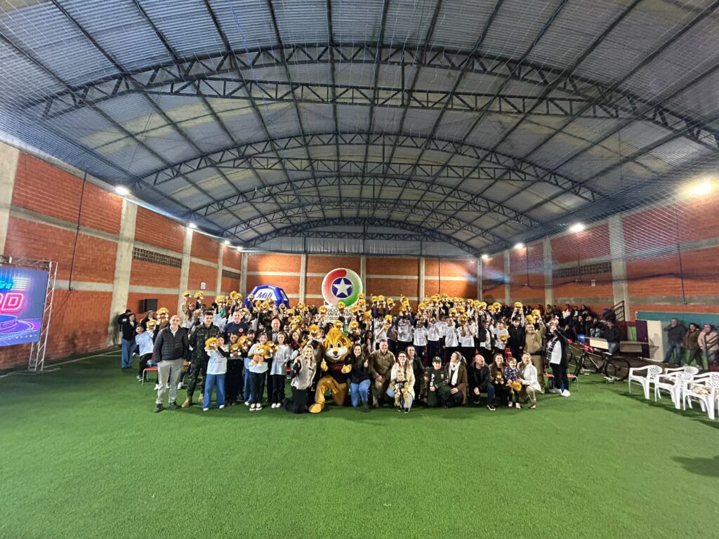 Novos guardiões do futuro: Três Barras celebra formatura do PROERD Novos guardiões do futuro: Três Barras celebra formatura do PROERD
