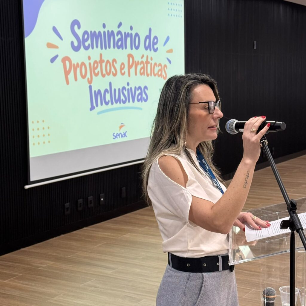 Profissionais de Três Barras participam de Formação Continuada em Educação Especial Profissionais de Três Barras participam de Formação Continuada em Educação Especial