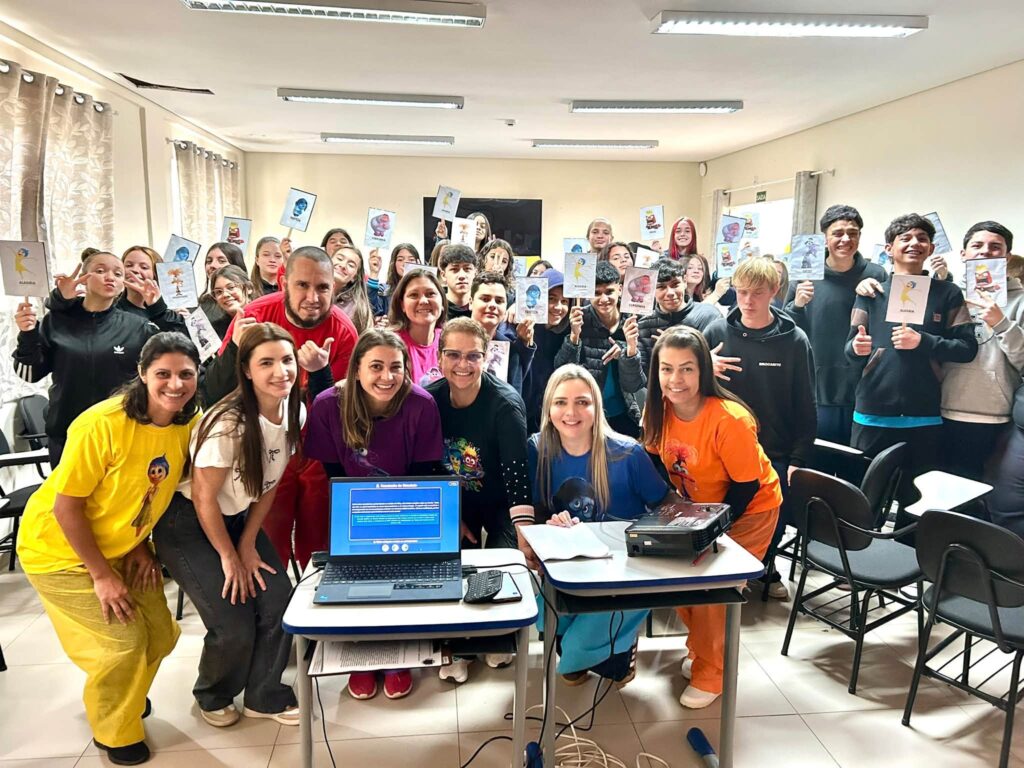 Transformando Desafios Escolares em Aprendizado Emocional: Como o “Simulado das Emoções” Fortalece a Saúde Mental nas Escolas Transformando Desafios Escolares em Aprendizado Emocional: Como o “Simulado das Emoções” Fortalece a Saúde Mental nas Escolas