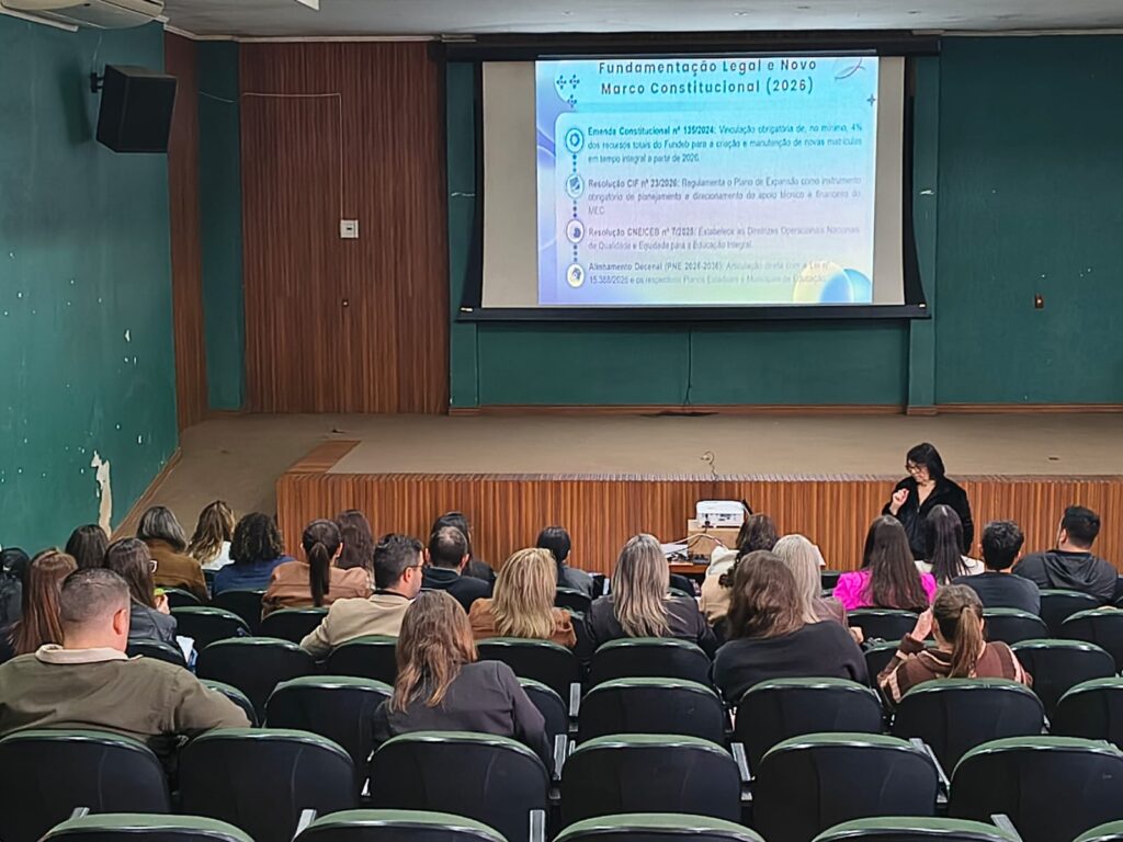 Educação é pauta de reunião da Amplanorte em Três Barras Educação é pauta de reunião da Amplanorte em Três Barras