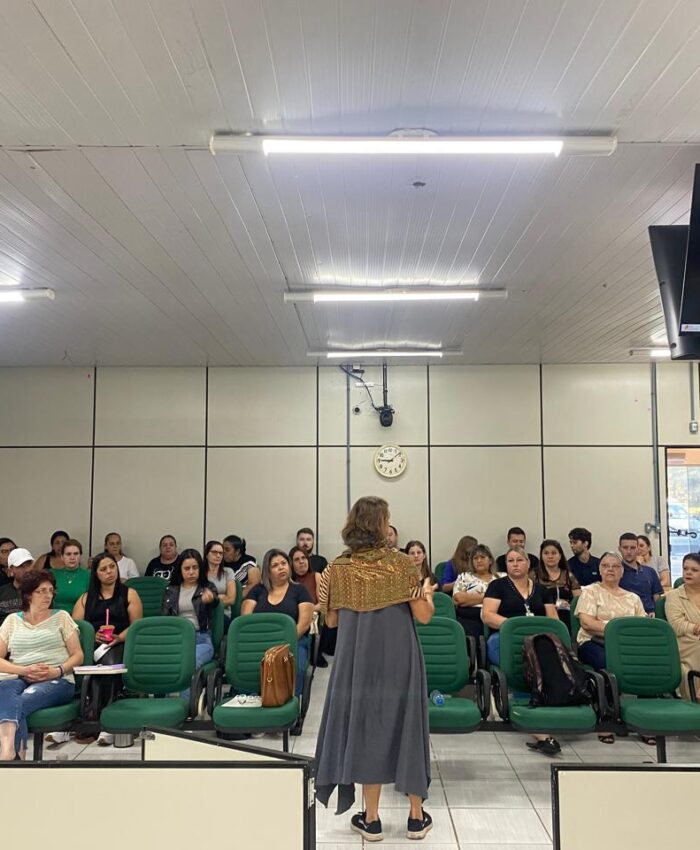 Servidores da Assistência Social participam de Formação sobre Sistema Único de Assistência Social