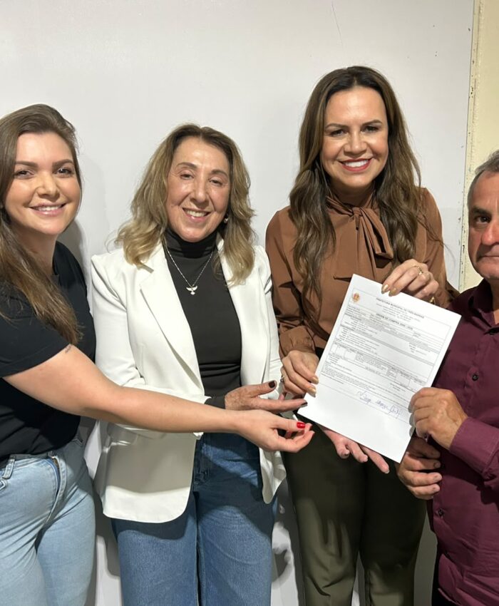 Ordem de Serviço para a reforma e ampliação do CMEI Cléa Trella Casa é assinado em Três Barras