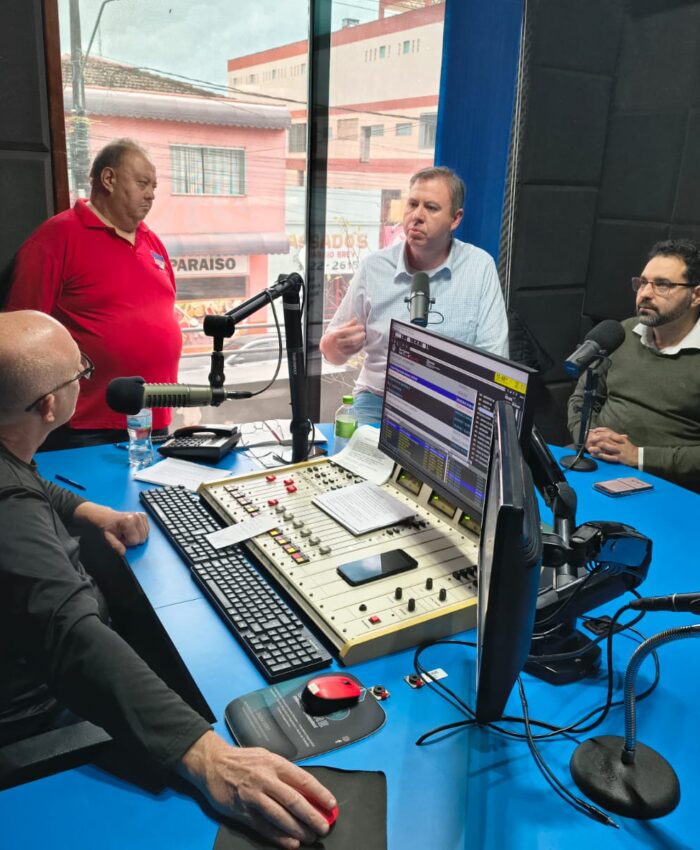 Três Barras: Profissionais da Saúde participam de entrevistas abordando a síndrome gripal