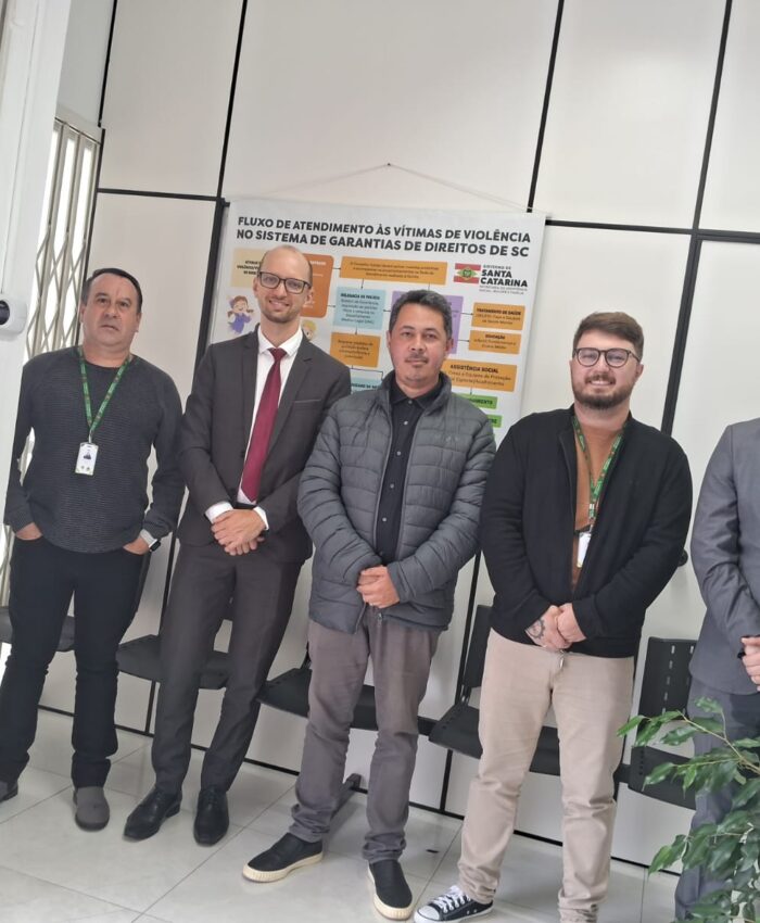 CREAS de Três Barras recebe visita da Promotoria de Justiça