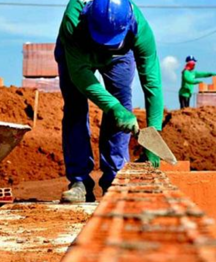 Alerta sobre a obrigatoriedade de alvarás e responsáveis técnicos para novas obras, reformas e ampliações