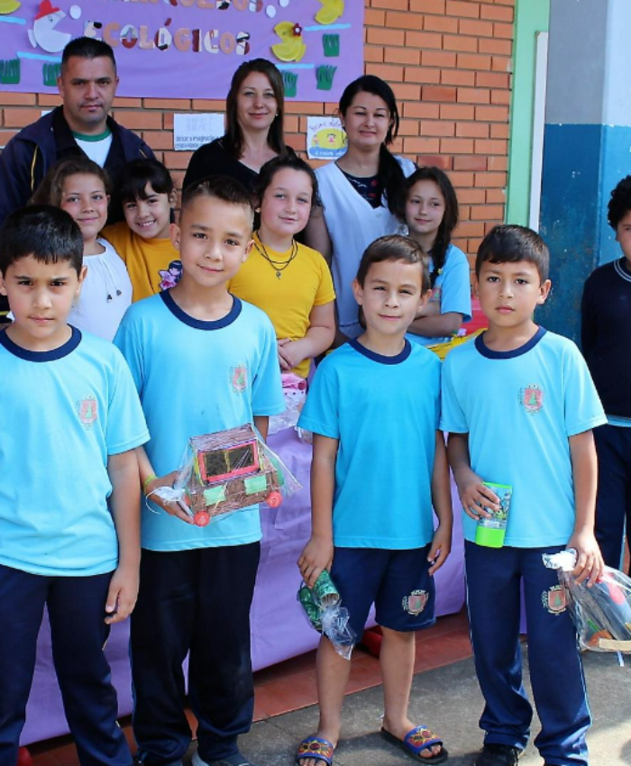 Alunos da escola Guita Federmann demonstram talento para os negócios durante a 1ª Feira do JEPP
