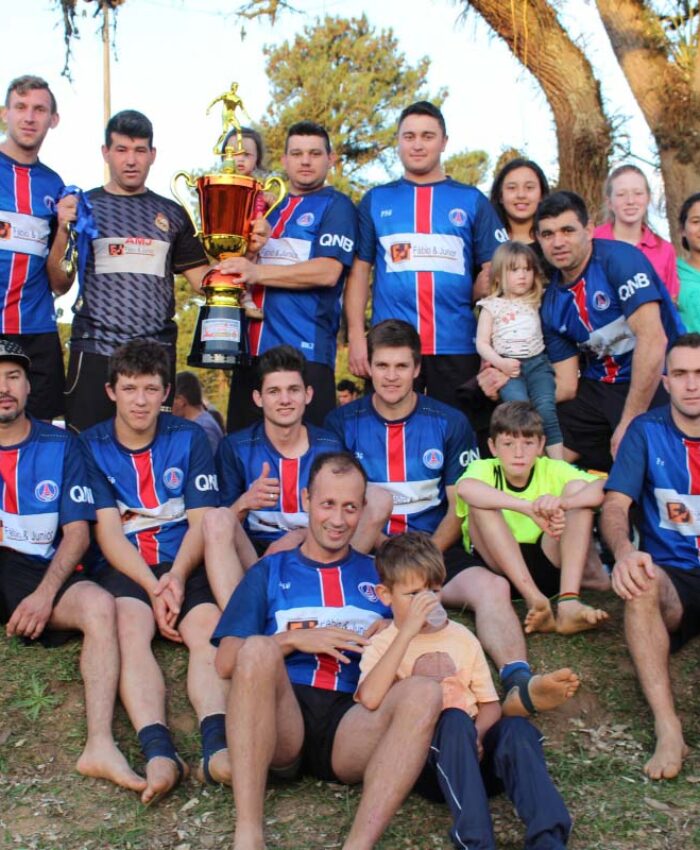 Amigos do Jonko vencem e conquistam o Campeonato de Futebol de Areia em Três Barras