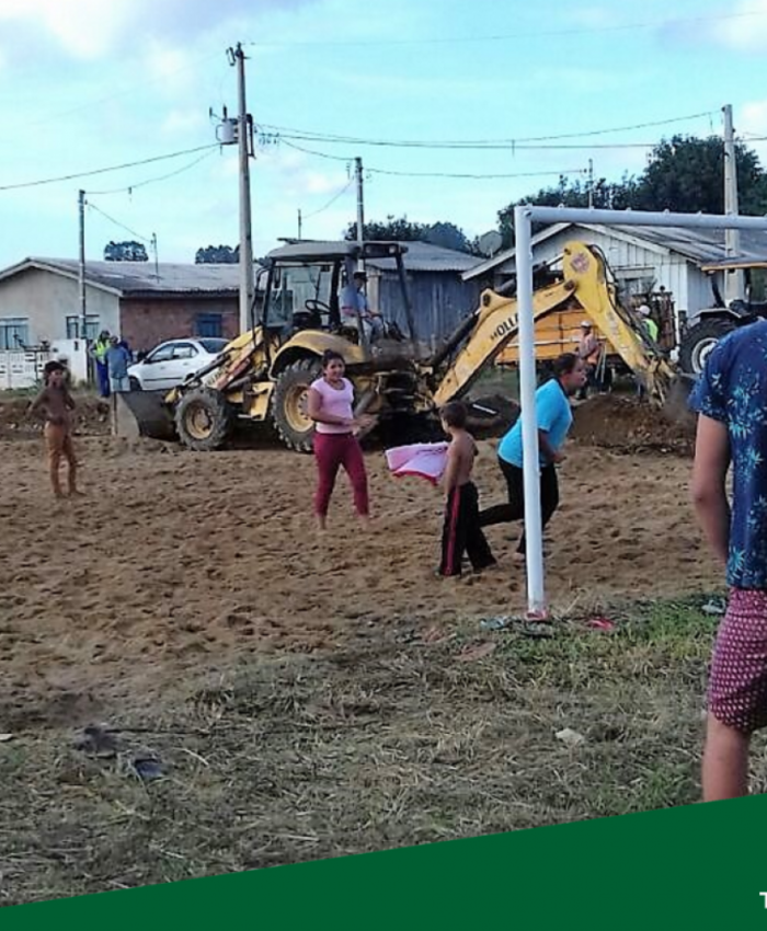 Cancha de areia recebe melhorias no bairro Bom Jesus