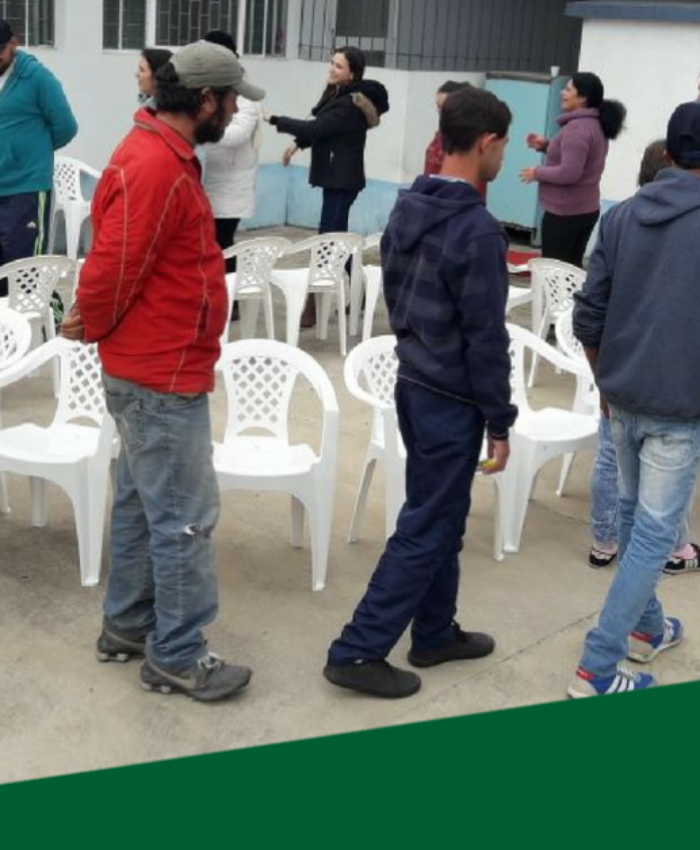 Caps reúne pacientes para atividades recreativas e de lazer que remetem ao passado