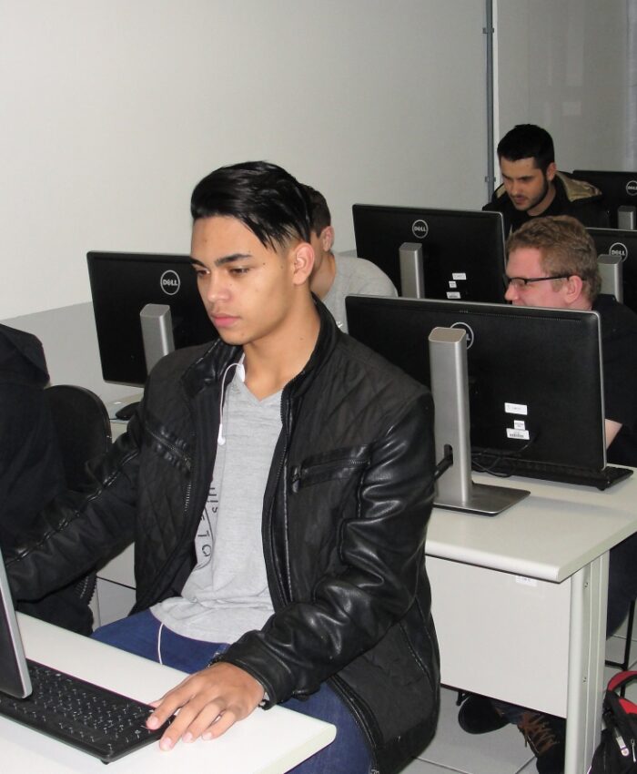 Conheça os cursos superiores ofertados pelo Câmpus Canoinhas do IFSC