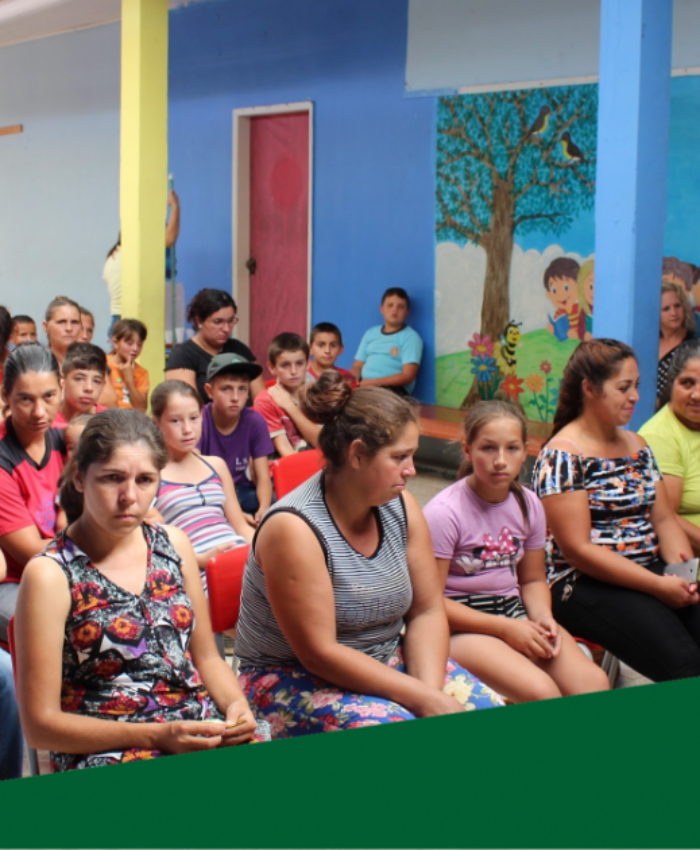 CRAS promove confraternização para celebrar os Dias das Mães e da Família